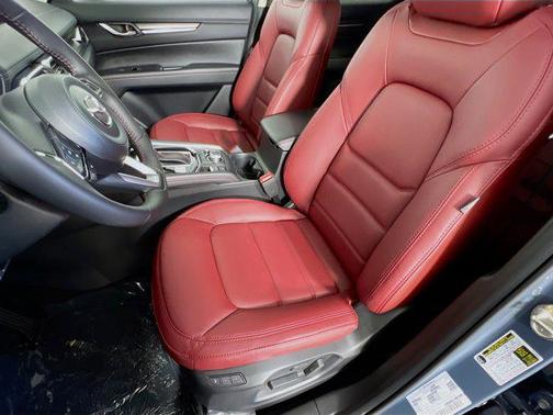 2025 Mazda CX-5 Carbon Edition