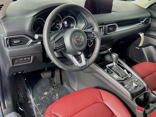 2025 Mazda CX-5 Carbon Edition