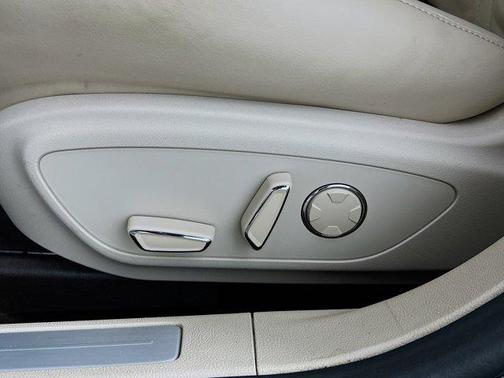 2020 Lincoln MKZ Hybrid Reserve