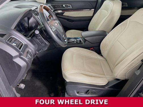 2017 Ford Explorer Platinum