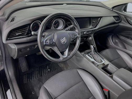 2018 Buick Regal Sportback Essence