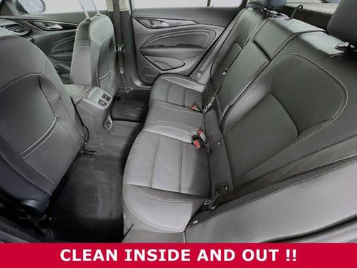 2018 Buick Regal Sportback Essence