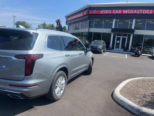 2023 Cadillac XT6 Luxury AWD
