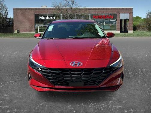 Red 2023 Hyundai ELANTRA SEL