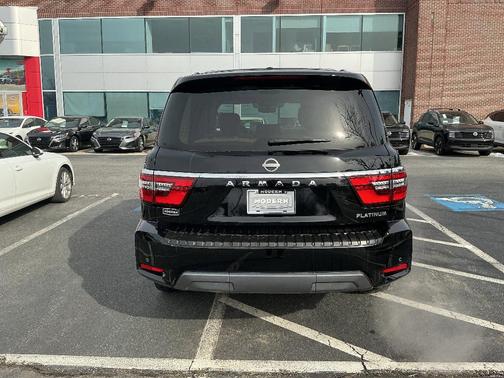 2024 Nissan Armada Platinum