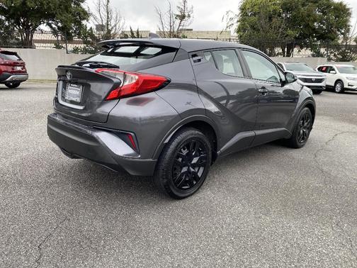 2020 Toyota C-HR LE