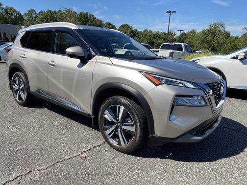 2021 Nissan Rogue SL