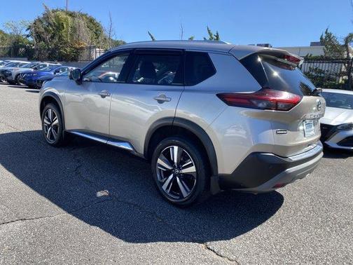 2021 Nissan Rogue SL