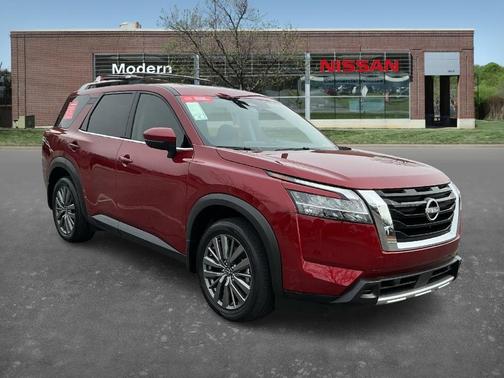 2024 Nissan Pathfinder SL