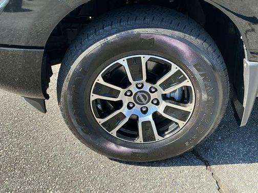 2024 Nissan Titan SV