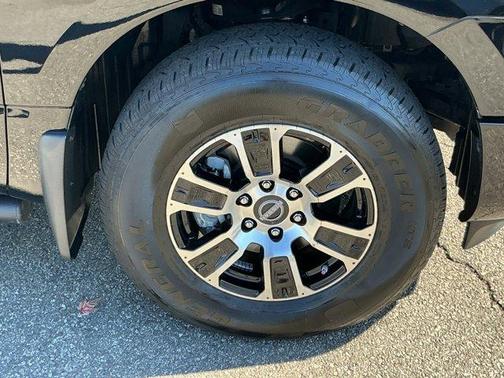 2024 Nissan Titan SV