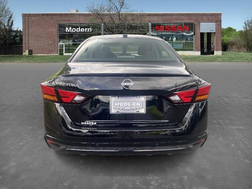 2025 Nissan Altima S