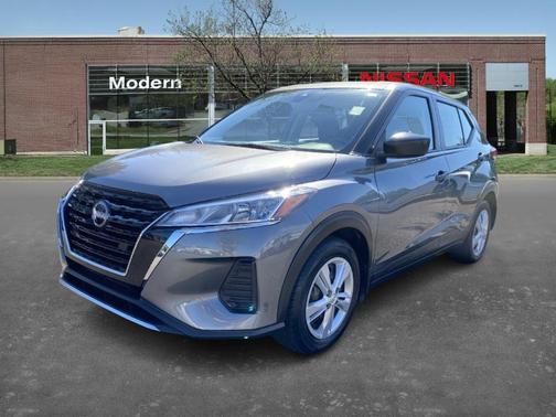 2024 Nissan Kicks S