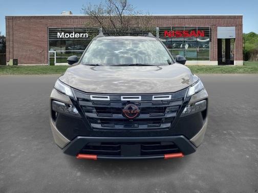 2025 Nissan Rogue CREEK