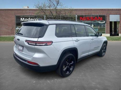 2021 Jeep Grand Cherokee L Laredo