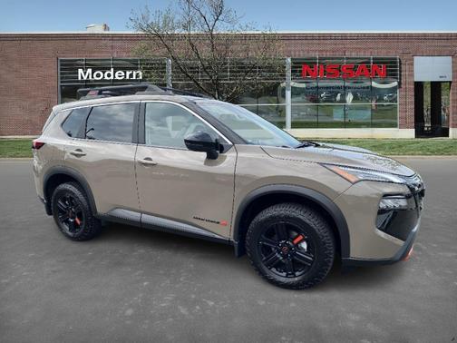 2025 Nissan Rogue CREEK