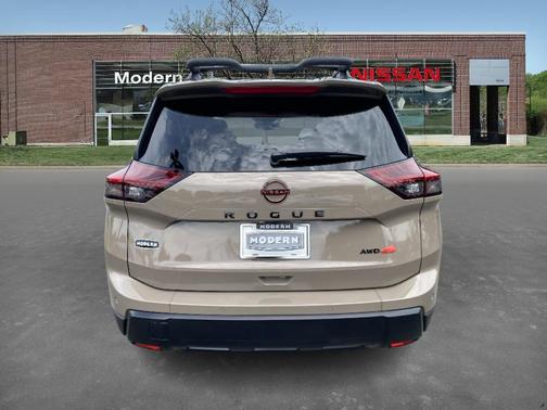 2025 Nissan Rogue CREEK
