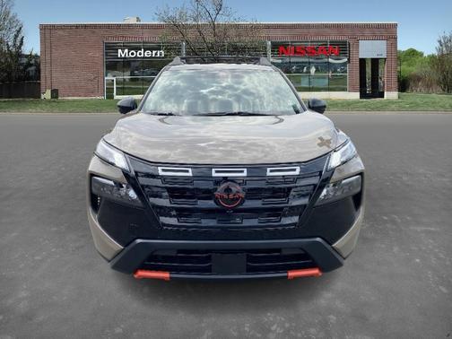 2025 Nissan Rogue CREEK