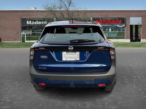 2025 Nissan Kicks S