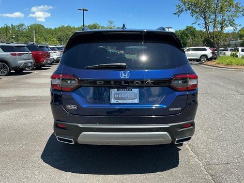 Blue 2023 Honda Pilot Touring