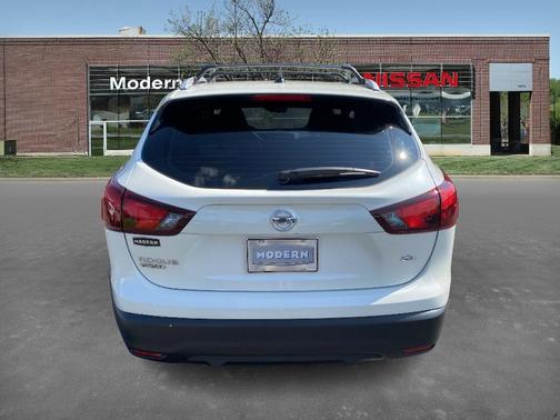 2017 Nissan Rogue Sport SL