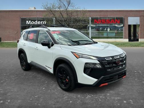 2025 Nissan Rogue CREEK