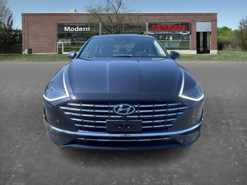2021 Hyundai SONATA Hybrid Limited
