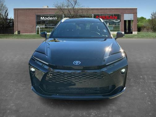 2025 Toyota Crown Signia LIMITED