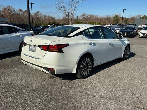 2023 Nissan Altima 2.5 SV