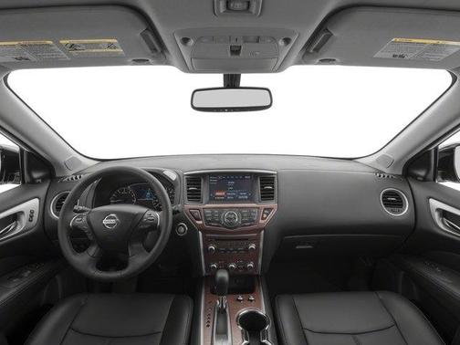 2017 Nissan Pathfinder Platinum