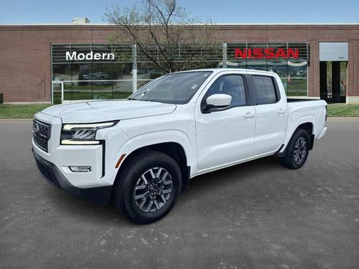 2024 Nissan Frontier SL
