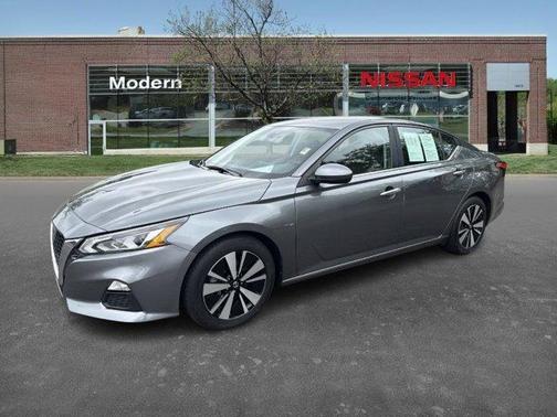 2022 Nissan Altima 2.5 SV