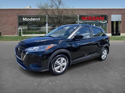 2023 Nissan Kicks S