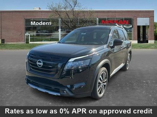 2025 Nissan Pathfinder Platinum
