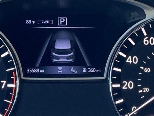 2020 Nissan Pathfinder SV