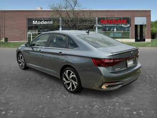 Platinum Gray Metallic 2025 Volkswagen Jetta 1.5T SEL