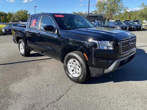 2024 Nissan Frontier SV
