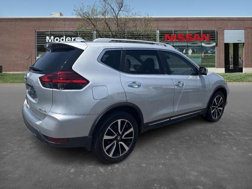 2017 Nissan Rogue SL