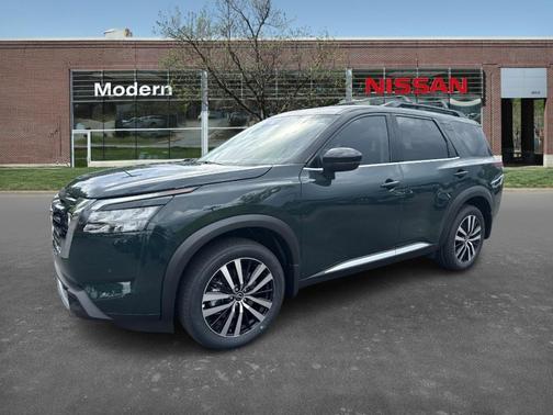 2025 Nissan Pathfinder Platinum