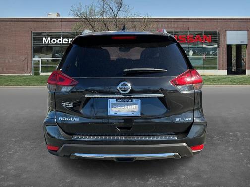 2018 Nissan Rogue SL