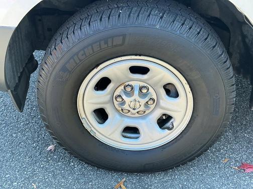 2014 Nissan Frontier S