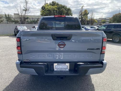 2024 Nissan Frontier PRO-4X
