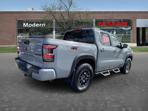 2024 Nissan Frontier PRO-4X