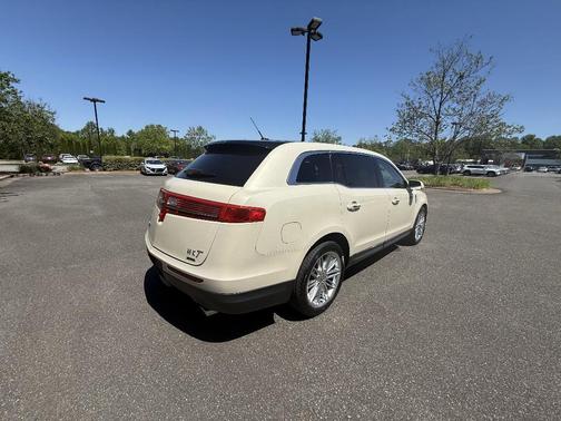 2014 Lincoln MKT EcoBoost