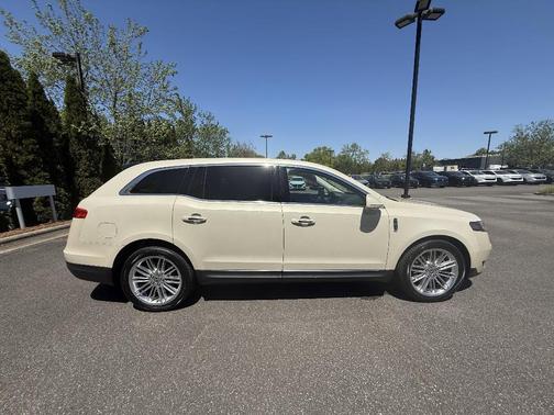 2014 Lincoln MKT EcoBoost