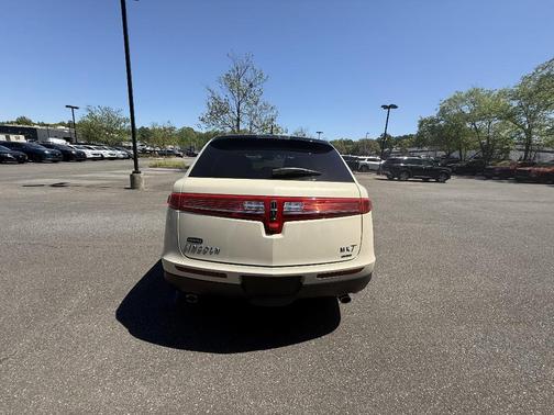 2014 Lincoln MKT EcoBoost