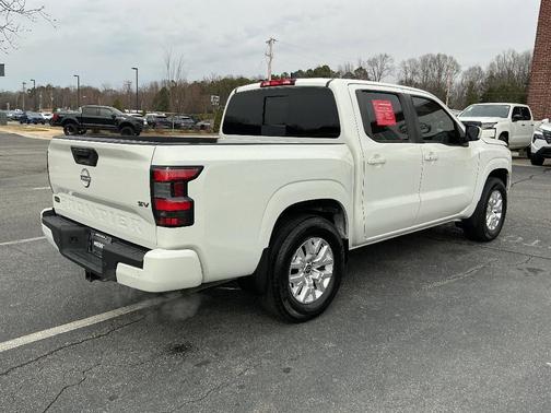 2023 Nissan Frontier SV