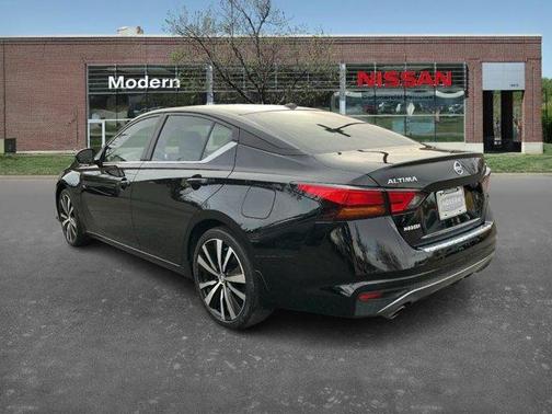 2021 Nissan Altima 2.5 SR