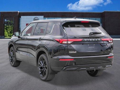 Cosmic Black 2026 Nissan Rogue SL