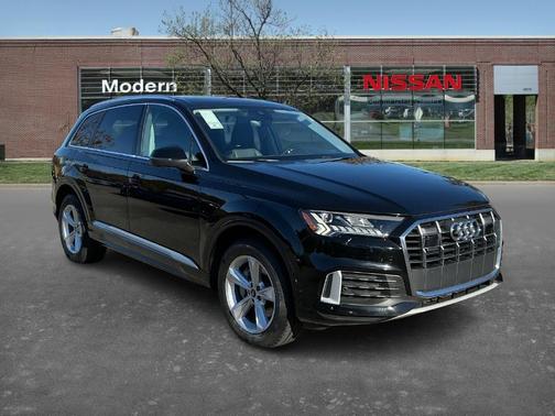 2024 Audi Q7 45 Premium Plus